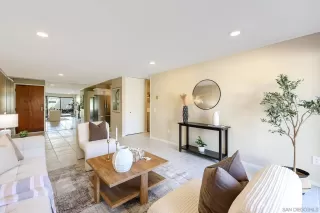 Photo #4: 260010354 Listing 