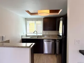 Photo #3: 260010359 Listing 