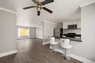 Photo #5: 260010374 Listing 