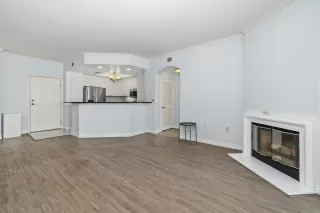 Photo #4: 260010409 Listing 