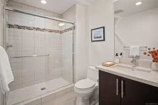 Photo #6: 260010471 Listing 