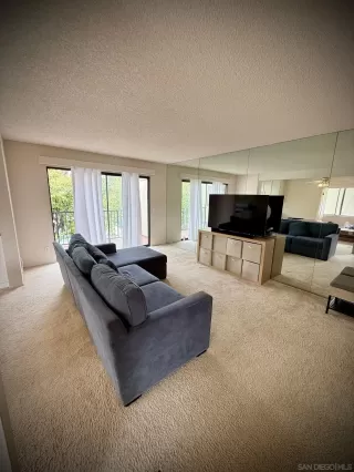 Photo #4: 260010475 Listing 