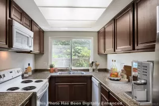 Photo #4: 260010516 Listing 
