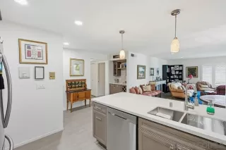Photo #3: 260010517 Listing 