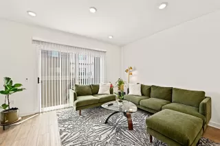 Photo #3: 260010531 Listing 