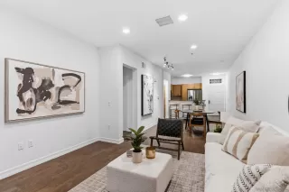 Photo #5: 260010589 Listing 