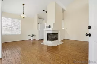 Photo #4: 260010596 Listing 