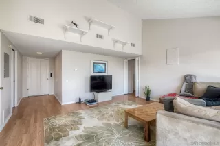Photo #3: 260010599 Listing 