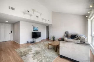 Photo #6: 260010599 Listing 