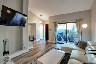 Photo #2: 260010626 Listing 