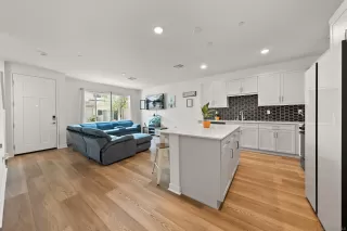 Photo #2: 260010708 Listing 