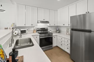 Photo #3: 260010736 Listing 