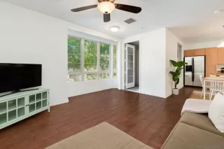 Photo #1: 260010747 Listing 