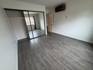 Photo #4: 260010750 Listing