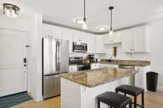 Photo #1: 260010769 Listing 