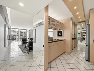 Photo #1: 260010775 Listing 