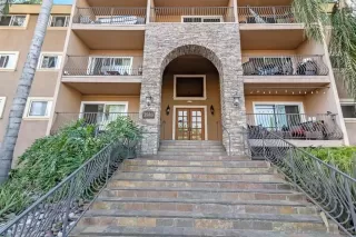 Photo #1: 260010794 Listing 
