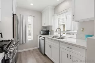 Browse active condo listings in CONCORD SQUARE