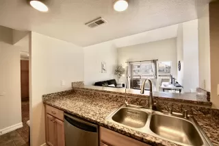 Photo #4: 260010848 Listing 