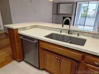 Photo #3: 260010863 Listing 