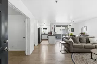 Photo #2: 260010889 Listing 
