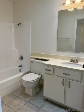 Photo #6: 260010902 Listing 