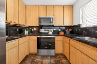 Photo #4: 260010951 Listing 
