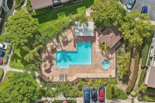 Photo #2: 260010957 Listing 