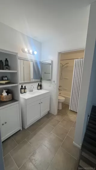 Photo #5: 260010958 Listing 