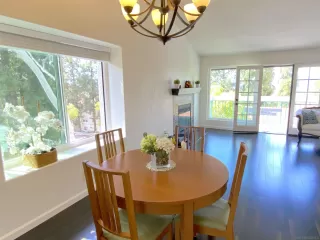 Photo #2: 260010979 Listing 