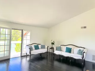 Photo #3: 260010979 Listing 