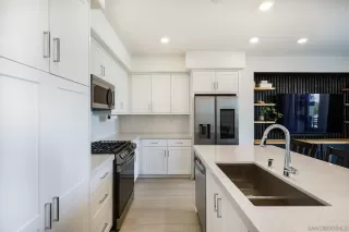 Photo #3: 260010991 Listing 