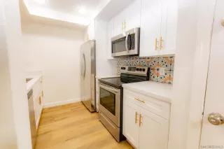 Photo #4: 260011000 Listing 