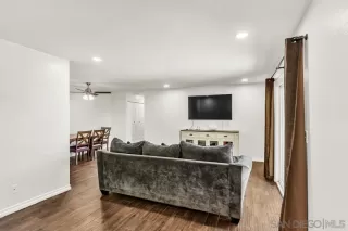 Photo #1: 260011014 Listing 