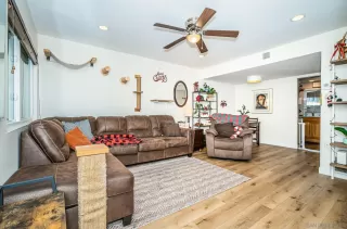 Photo #2: 260011053 Listing 