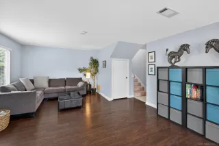 Photo #3: 260011063 Listing 