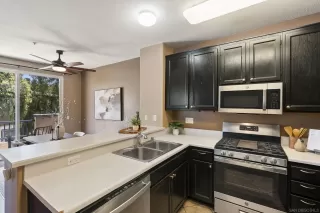 Photo #6: 260011097 Listing 