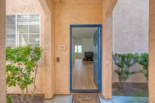 Photo #2: 260011128 Listing 