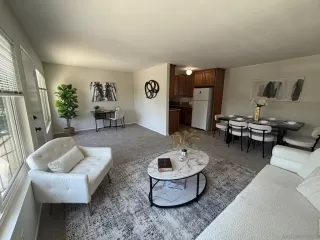 Photo #1: 260011145 Listing 