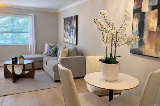 Photo #5: 260011160 Listing