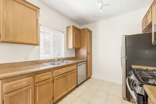 Photo #6: 260011208 Listing 