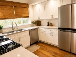 Photo #1: 260011241 Listing 