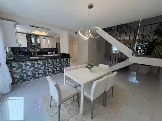 Photo #5: 260011250 Listing 