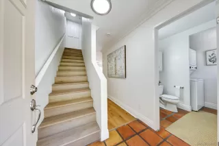 Photo #2: 260011260 Listing 