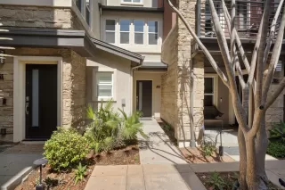 Photo #4: 260011387 Listing