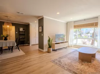 Photo #6: 260011389 Listing