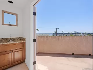Photo #3: 260011407 Listing