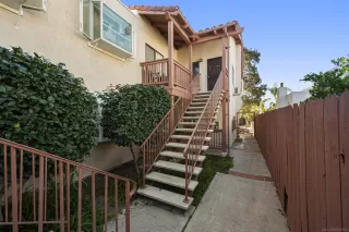 Photo #3: 260011436 Listing 
