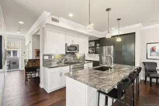 Photo #4: 260011443 Listing