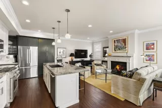 Photo #5: 260011443 Listing